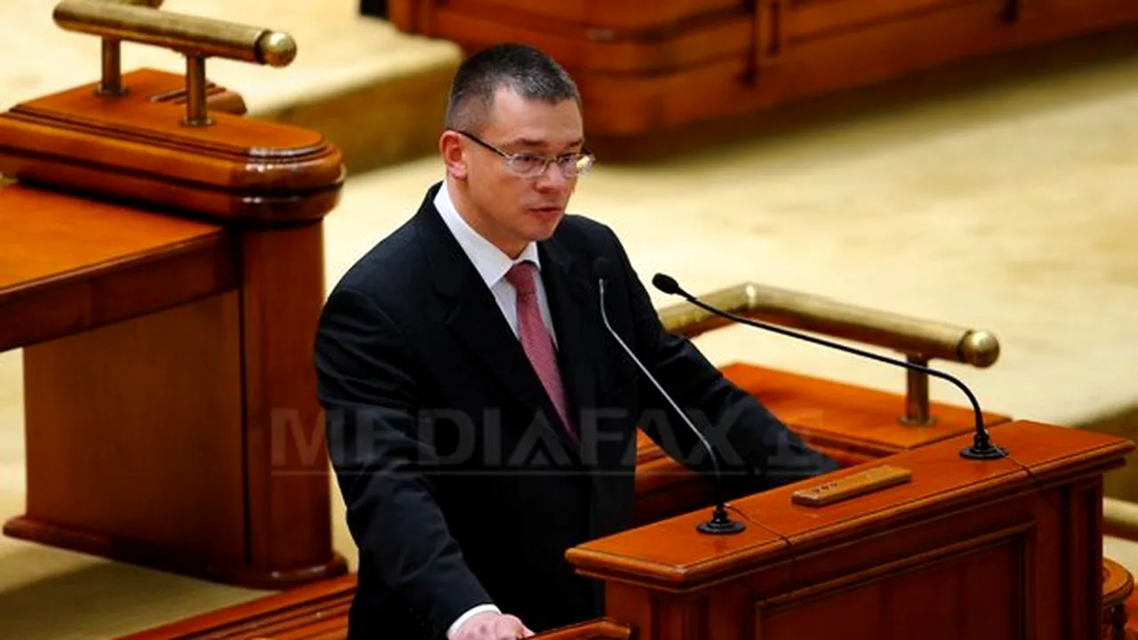 Traian Ungureanu îl vede pe premier în noua construcţie a forţelor de dreapta