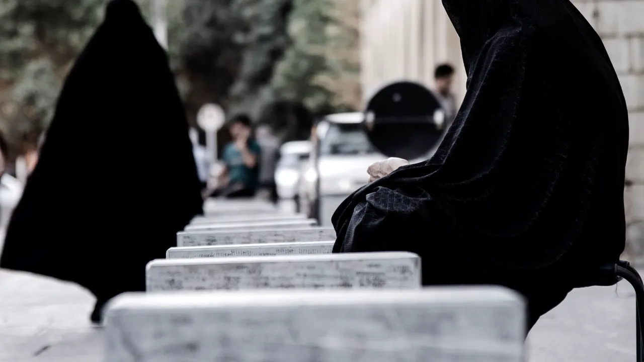 Guvernul Elveţiei a respins propunerea legislativă care le interzice femeilor musulmane să poarte burka