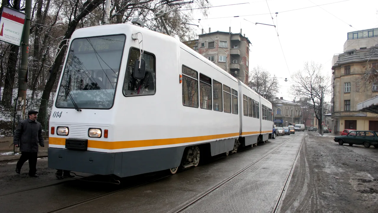 Bucureştenii sunt sfătuiţi să folosească miercuri mijloacele de transport în comun