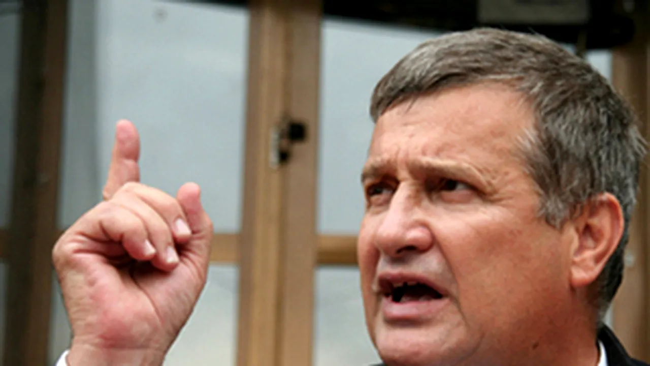 Dinescu: Să mă dea afară de la CNSAS, să fie asta marea izbândă