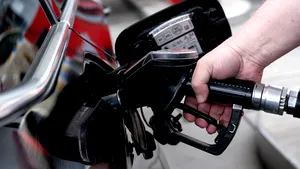 Preţul petrolului creşte pe măsură ce şansele de majorare a ofertei OPEC+ se diminuează