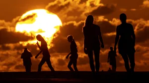 O persoană obişnuită va fi cu 40% mai săracă dacă lumea se încălzeşte cu 4°C, arată o nouă cercetare
