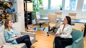 Ministrul de Externe, Oana Țoiu, întrevedere cu președintele Parlamentului European, Roberta Metsola