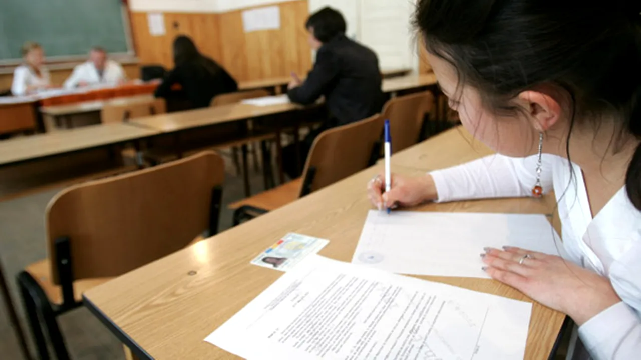 FOCUS: Texte la prima vedere la proba la română, doar 60% dintre liceeni pot argumenta un paragraf