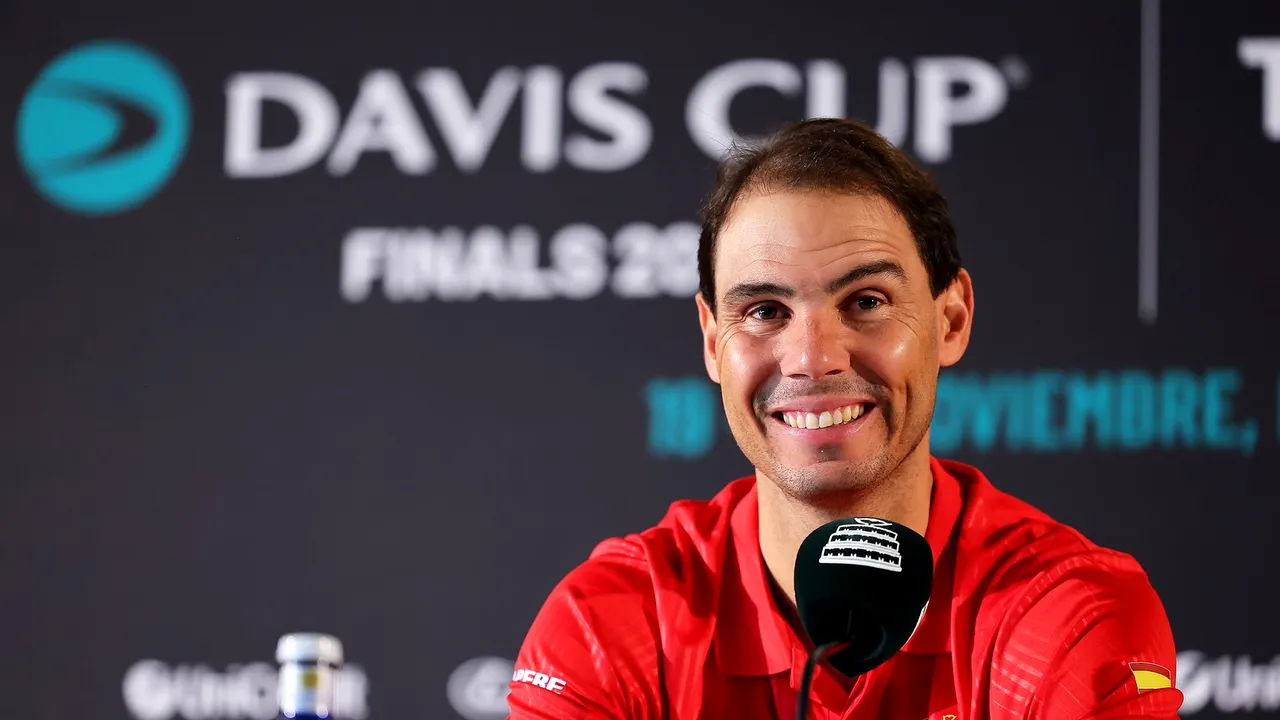 Rafael Nadal, omagiat la Paris cu o proiecţie în faţa Turnului Eiffel