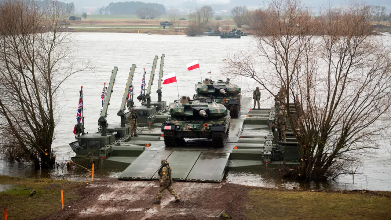 Polonia trage un semnal de alarmă: armata poloneză poate rezista fără NATO doar două săptămâni unui atac inamic
