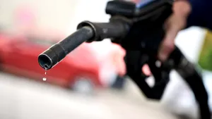 Franța ia în considerare eliberarea unei părți importante din rezervele de petrol și motorină, ca răspuns la presiunile exercitate de SUA