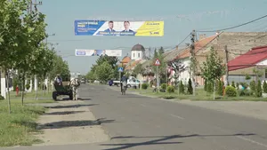 Candidaţii PNL au transformat poştaşii în agenţi electorali? Localnic: „Nu îţi dau banii până nu semnezi pentru viitorul primar”