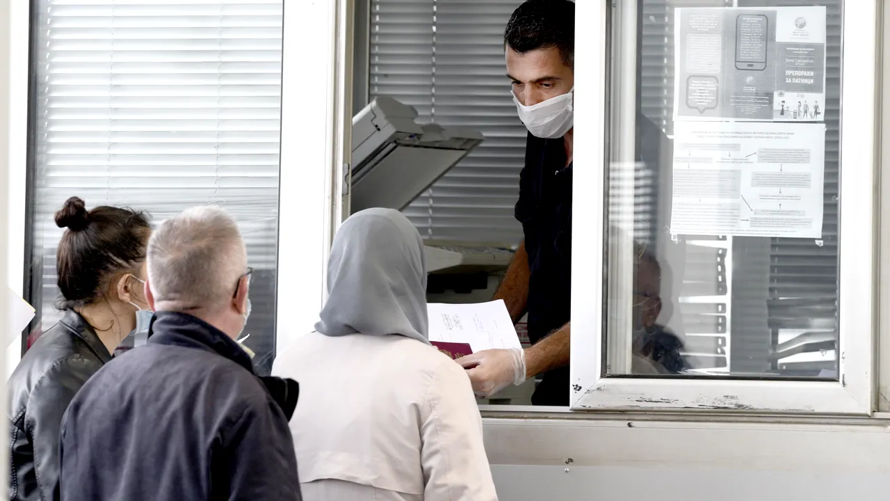 Carantină la întoarcerea în România, pentru 44 de state. Lista ţărilor cu risc epidemiologic ridicat, actualizată de Institutul Naţional de Sănătate Publică