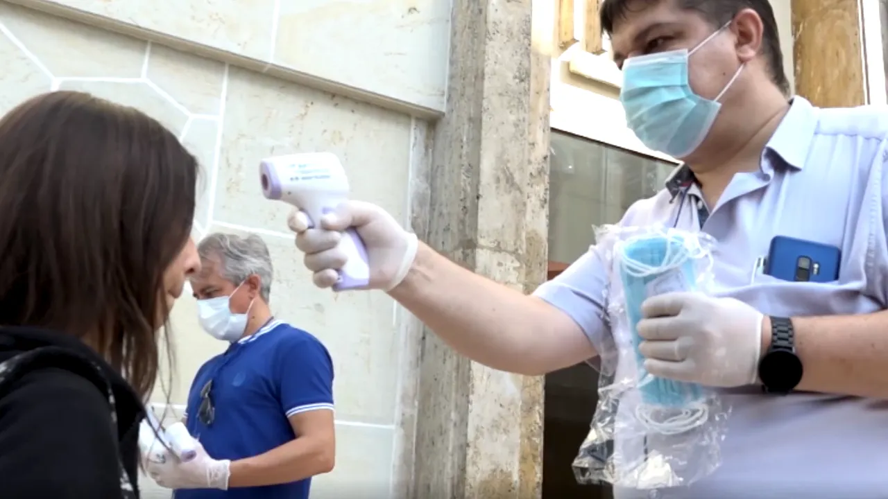 Admiterea la medicină, pe băncile de la Romexpo. UMF „Carol Davila” a închiriat 34.000 de metri pătraţi pentru examen