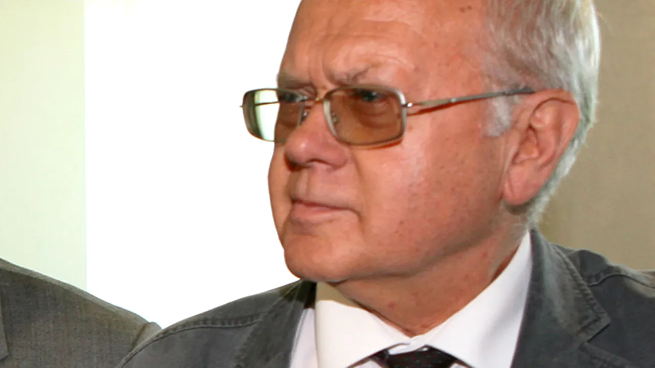 Victor Babiuc, la DNA, în dosarul schimbului de terenuri dintre Becali şi Ministerul Apărării