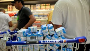 Scandalul Lactalis. Situaţia produselor lactate pentru bebeluşi infectate cu Salmonella afectează 83 de ţări