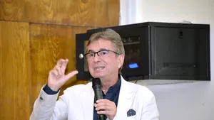 Prof. Dorel Săndesc explică realitatea de la ATI: Diferenţa dintre numărul de paturi şi cel al pacienţilor critici PARE liniştitoare