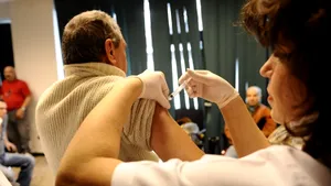 800 de persoane vaccinate la Spitalul de Oftalmologie, imunizarea va fi reluată duminică