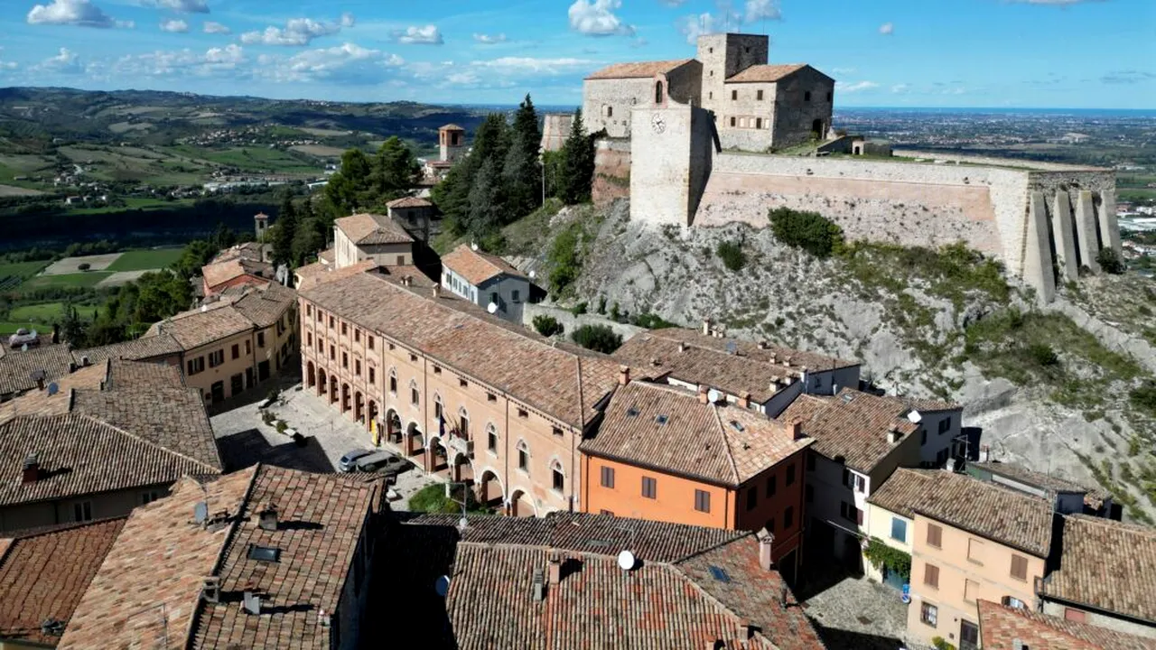 Festivalul Castanelor într-un sat pitoresc de lângă Roma. Trei zile cu vin, muzică și delicii de toamnă