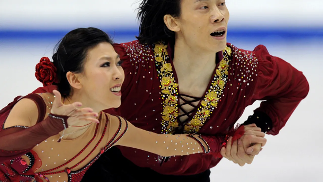 Patinatorii chinezi Qing Pang şi Jian Tong au câştigat titlul mondial la perechi - VIDEO