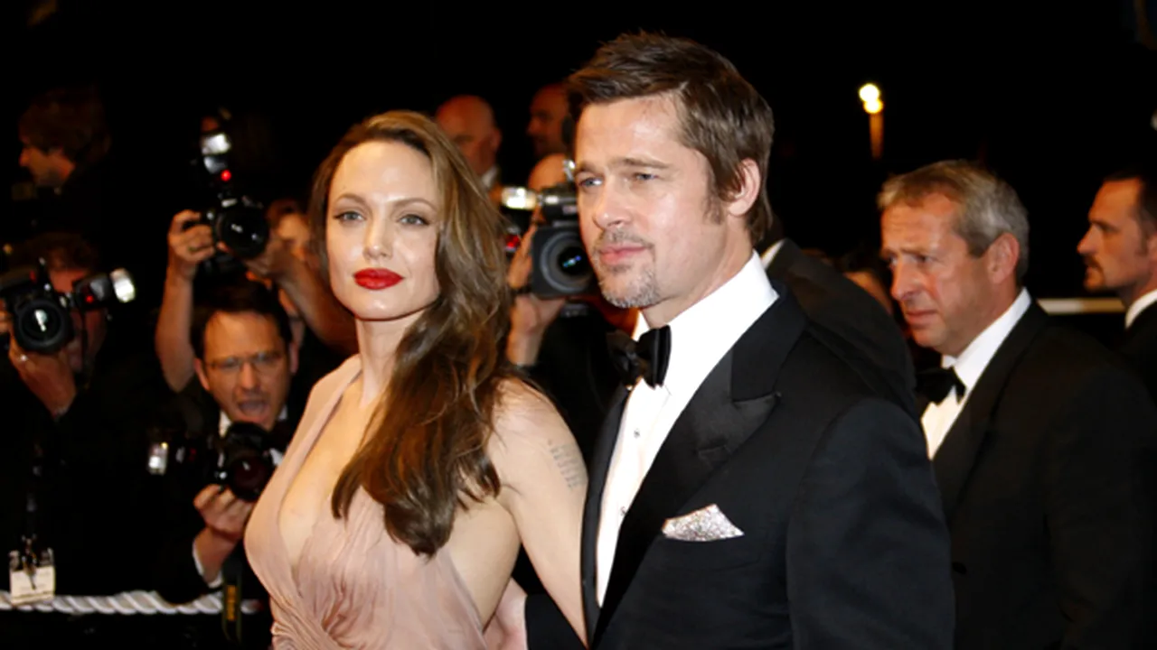 Angelina Jolie i-a cerut lui Brad Pitt să o ia de soţie