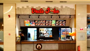 Lanţul de restaurante Uncle John deschide al 8-lea restaurant din reţea, în regim de parteneriat