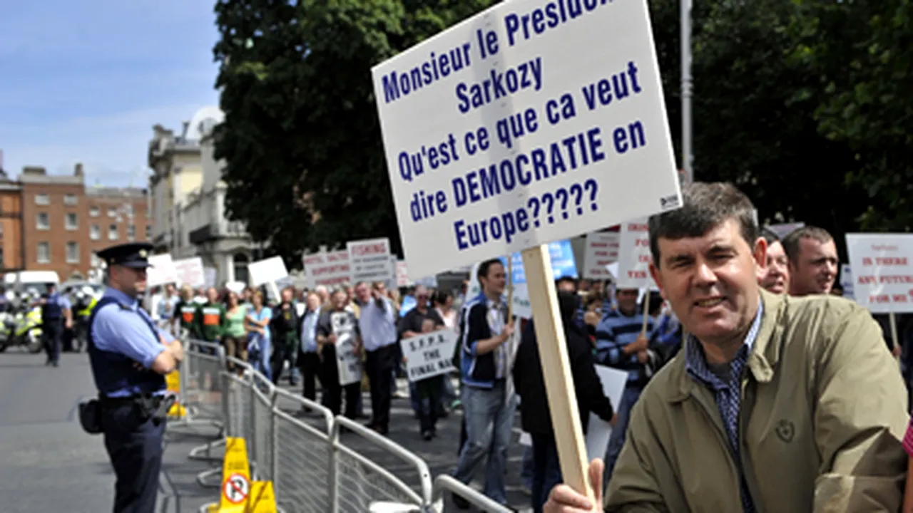 Manifestaţii la Dublin pro şi contra lui Nicolas Sarkozy