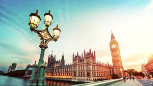 Creșterile salariale în Marea Britanie au revenit la nivelul inflației, pentru prima dată din 2023