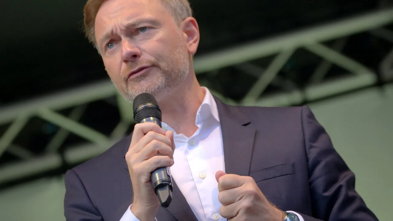 Creşterea preţurilor la energie în Germania obligă guvernul să promită ajutoare. Christian Lindner, ministrul de Finanţe: 