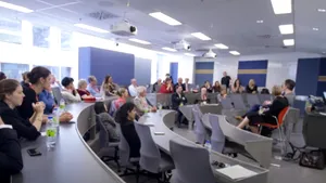 Paradoxul crizei: Creşte cererea de programe de educaţie pentru manageri. „Avem cu 50% mai mulţi aplicanţi”