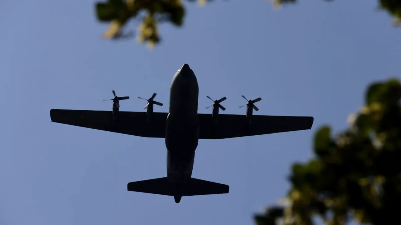 Doi pacienți cu arsuri, transportați la Bruxelles cu o aeronavă Spartan a Forțelor Aeriene Române
