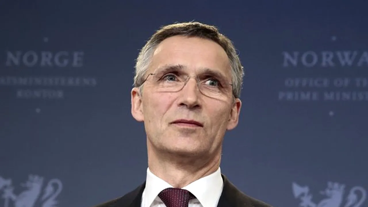 Secretarul general al NATO s-a consultat cu SUA şi Marea Britanie şi avertizează Rusia