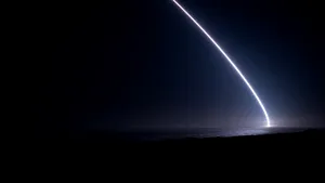 EXTERNE (FOTO) SUA fac teste nucleare. Ce rachetă au lansat în timpul vizitei lui Putin la Beijing