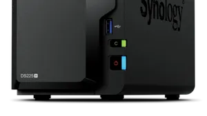 Synology® DiskStation® DS225+ este disponibil în România