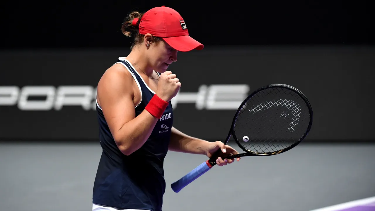 Turneul Campioanelor 2019. Ashleigh Barty, victorie din break-uri în faţa Karolinei Pliskova. Australianca s-a calificat în finală
