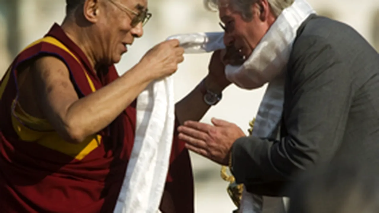 Richard Gere cere boicotarea JO