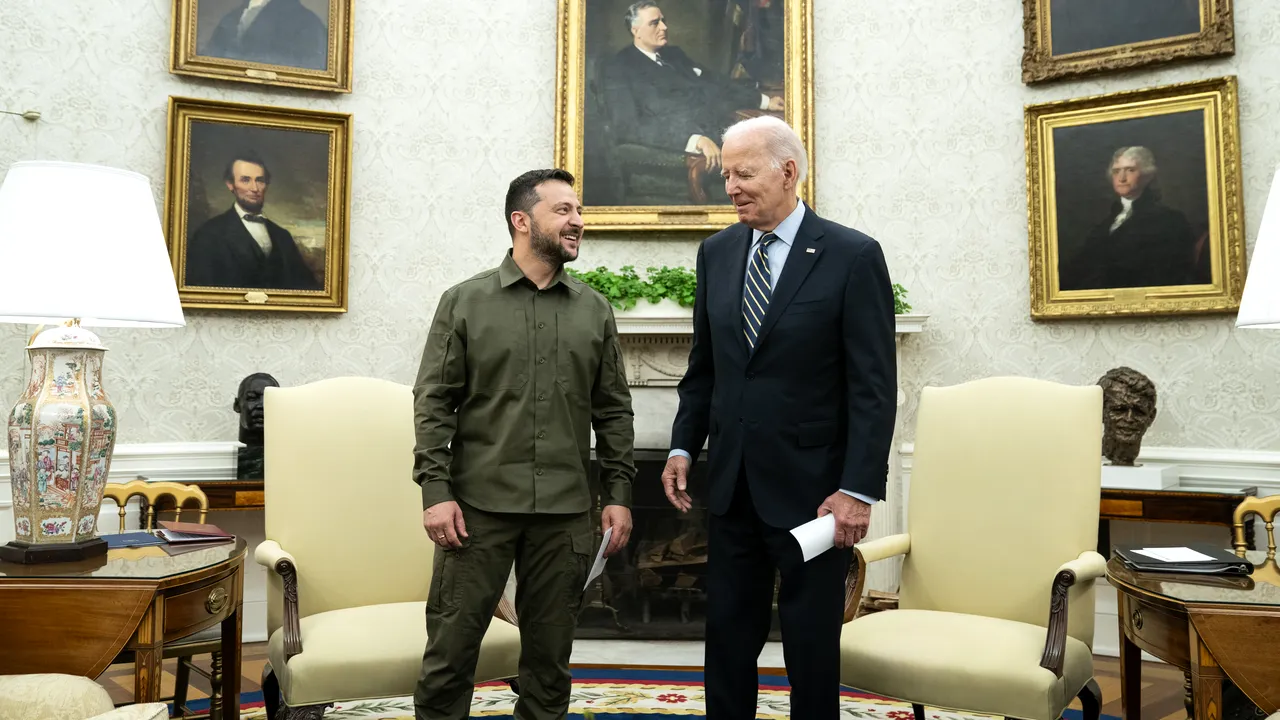 Zelenski este mai încrezător decât luna trecută în privinţa ajutorului financiar american