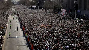 PROTESTE masive în SUA şi în alte ţări împotriva armelor de foc