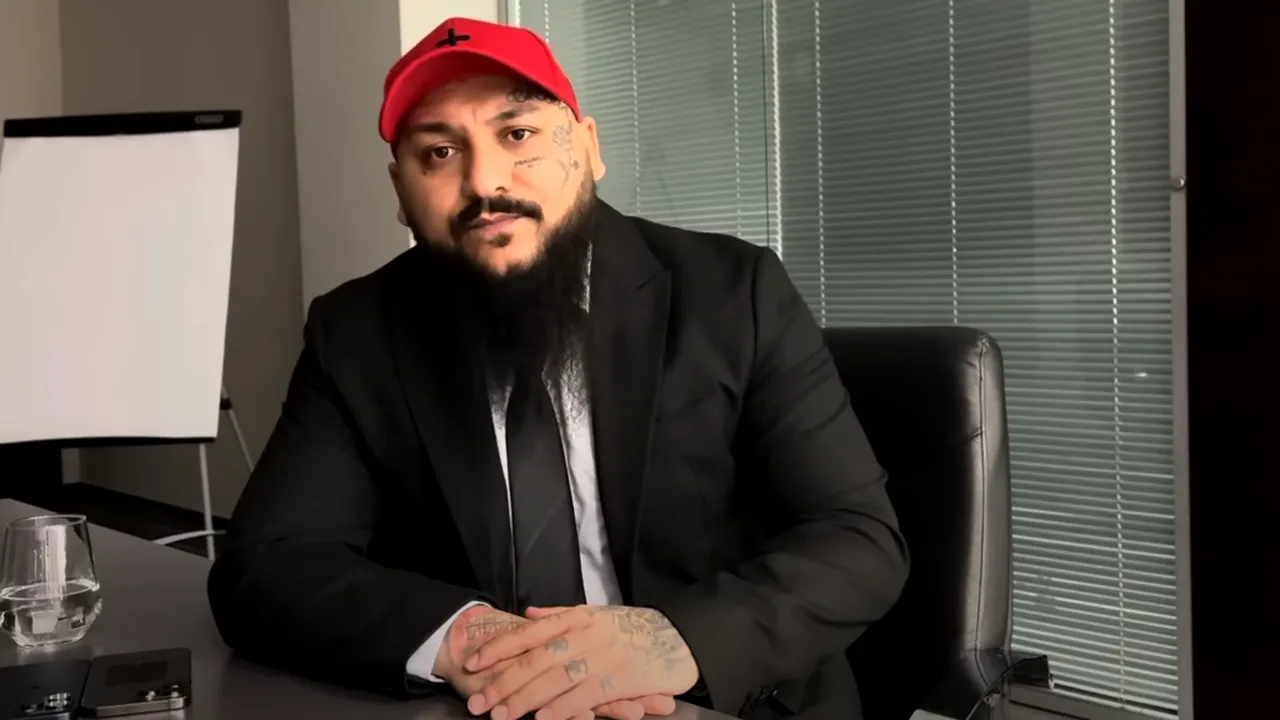 Interpretul de manele Dani Mocanu îi cere ajutorul lui Donald Trump: „Sistemul din România vrea să mă aresteze”