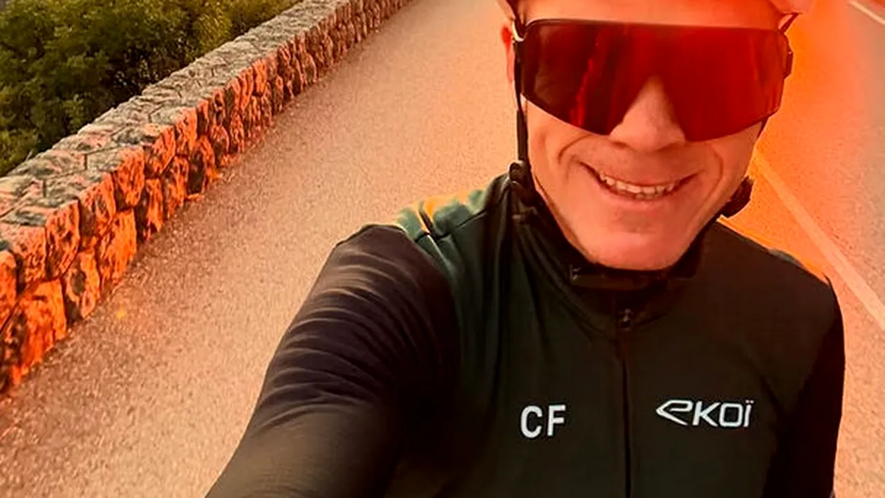 Chris Froome, câștigător de 4 ori în Turul Franței, revine pe bicicletă după accidentul din vară