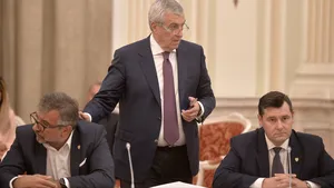 Tăriceanu, despre congresul ALDE: Cioloş poate o fi în plimbare pe la Madrid încercând să bată pe la uşi. USR dă târcoale