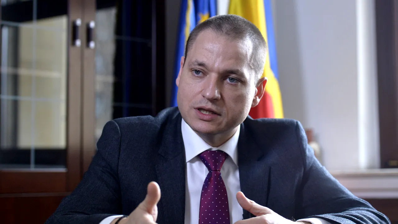EXCLUSIV Mircea Dobre, ministrul Turismului şi iniţiatorul legii privind impozitul specific: Unele companii hoteliere mari au evitat plata impozitelor