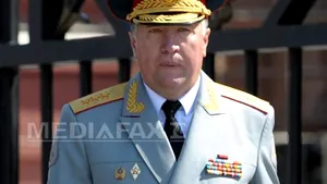 Comandantul forţelor terestre ruse, destituit pentru presupuse fapte de corupţie