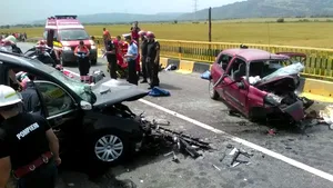 UPDATE: O altă femeie a murit. Trei persoane au murit şi două au fost rănite în urma unui accident din judeţul Braşov - FOTO