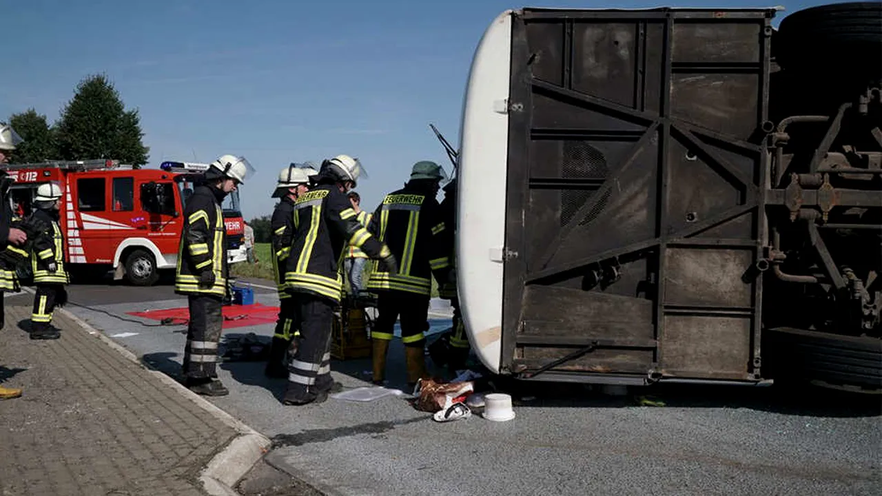 Grav accident rutier în Germania | MAE a anunţat că în autocar erau 42 de români