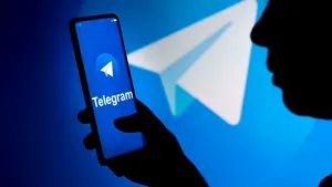 FT: Rusia și Iran ar recruta adolescenți pe Telegram și Discord pentru spionaj și sabotaj în Europa