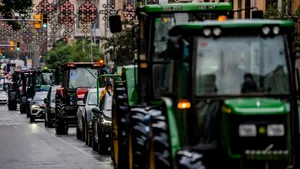 Fermierii protestează cu tractoarele la Bruxelles împotriva acordului UE-Mercosur