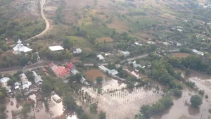 Ponta: Sinistraţii vor fi ajutaţi de Guvern indiferent dacă au sau nu asigurare pentru case