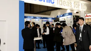 Panasonic concediază 15.000 de angajaţi