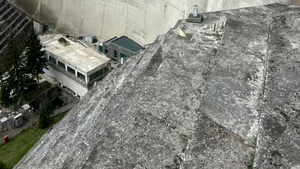 Apele Române: Lucrările hidrotehnice funcționează normal; umectările vizibile nu indică o avarie