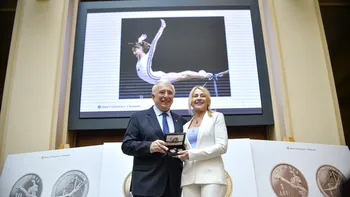 SOCIAL BNR a lansat monedele dedicate marcării a 50 de ani de la primul 10 perfect din istorie, obținut de Nadia Comăneci la Jocurile Olimpice de la Montreal