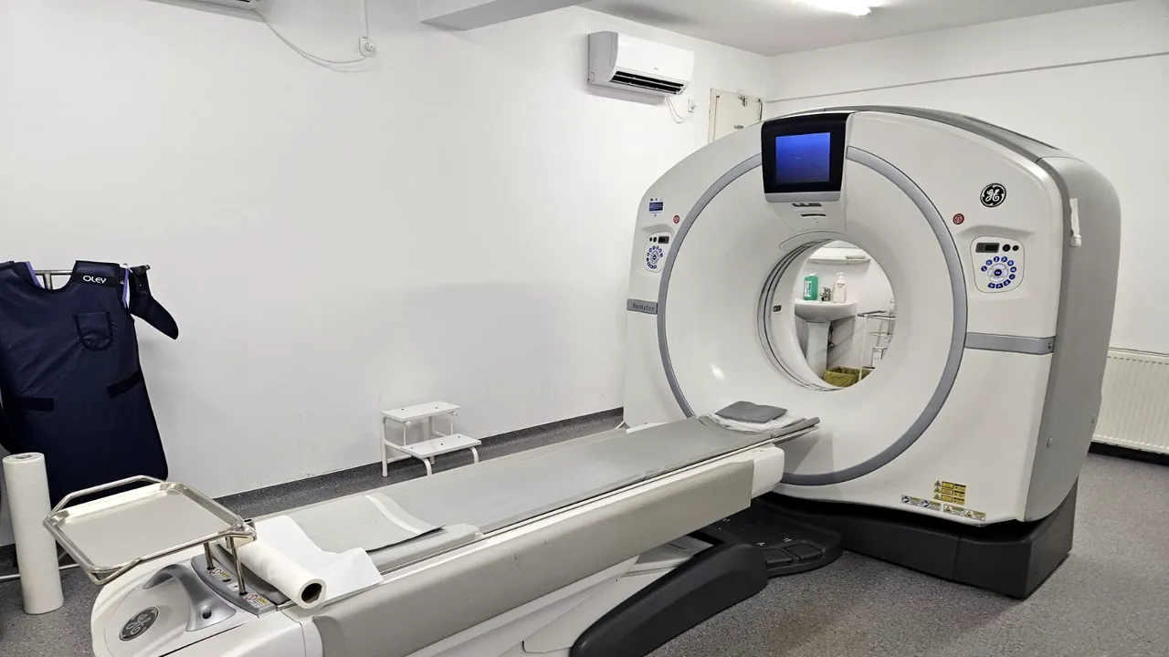 Prima biopsie pulmonară ghidată prin computerul tomograf, făcută la Sibiu