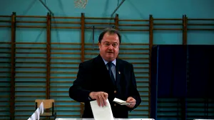 Blaga: Au fost probleme sâmbătă noaptea cu ştampilele în Ialomiţa, Braşov şi Prahova