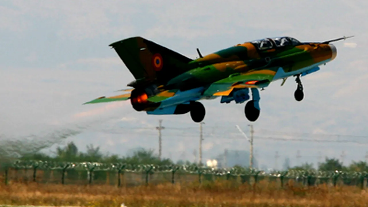 Oancea despre avioanele multirol:Numărul minim e 16 - 12 de luptă, 4 de patrulare